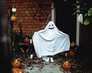 Ghost Costume Halloween Party1 300x238